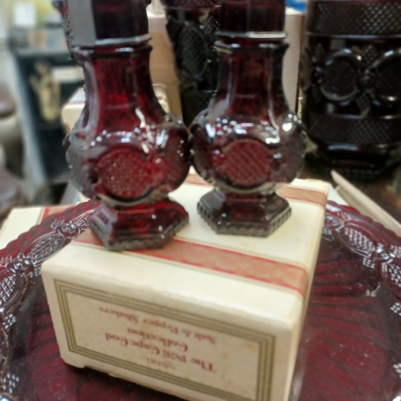 Avon 1876 Cape Cod Collection - Picture 3 of 14